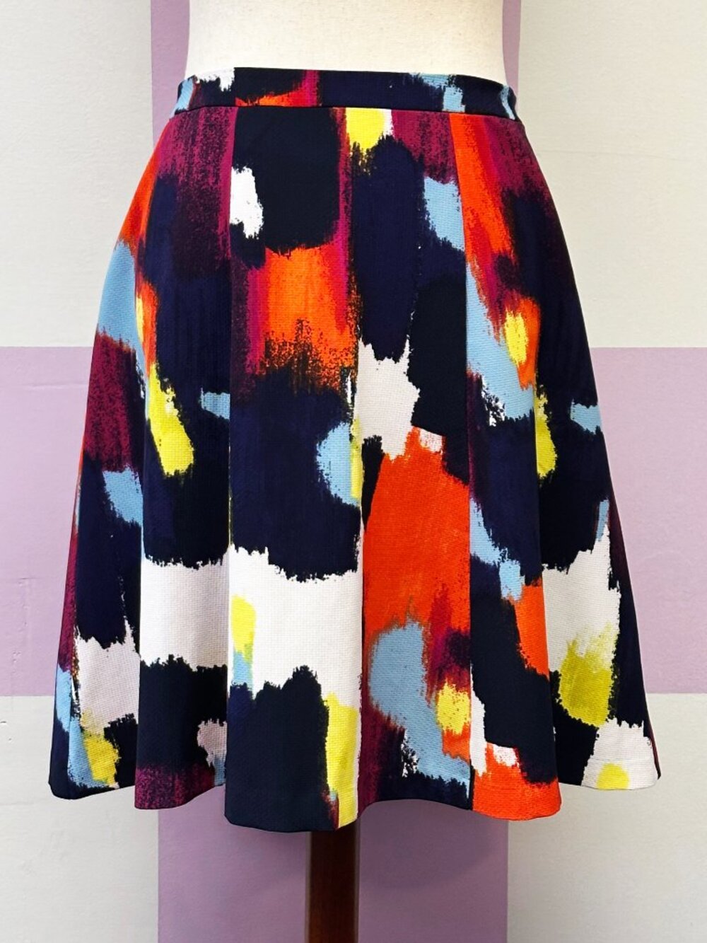 AVA & VIV - A-line skirt with waffle texture bold abstract vivid color print EUC